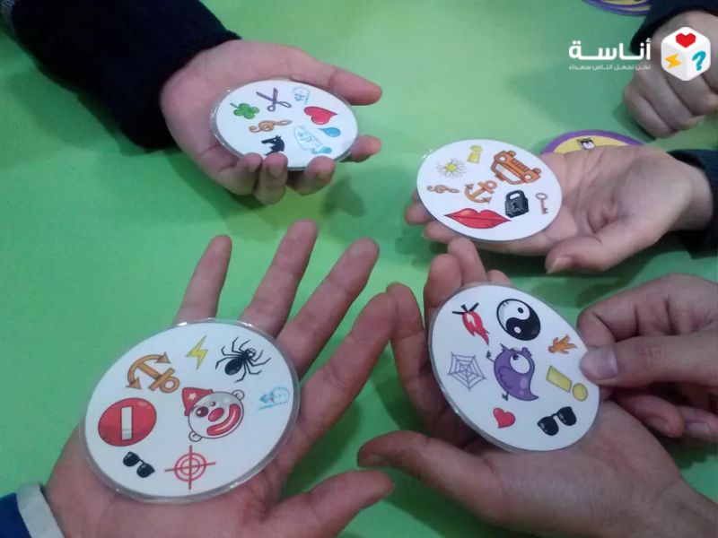 مراجعة لعبة !Dobble / Spot It: عندما تلتقي الرياضة بالسرعة والمرح