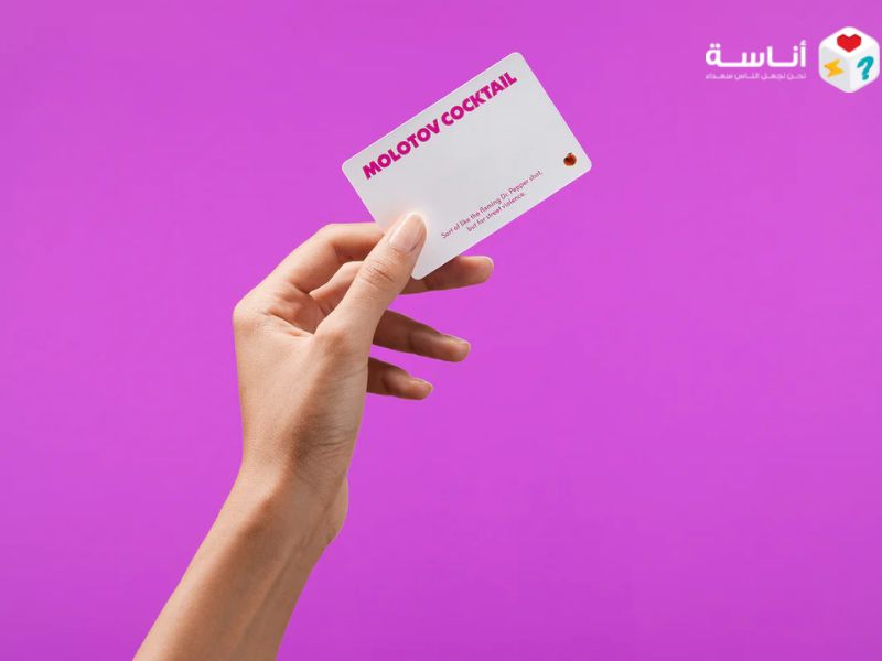 الدليل الشامل للعبة Monikers: لماذا يصفها النقاد بـ "ملك ألعاب الحفلات"؟