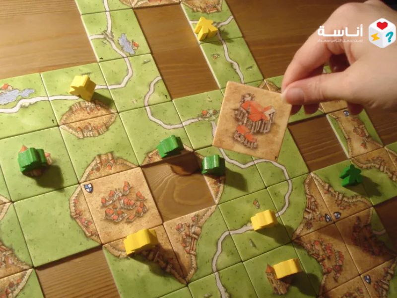Carcassonne: اللعبة التي جعلت العالم يعشق بناء المدن.. هل أنت مستعد لتكون الملك؟