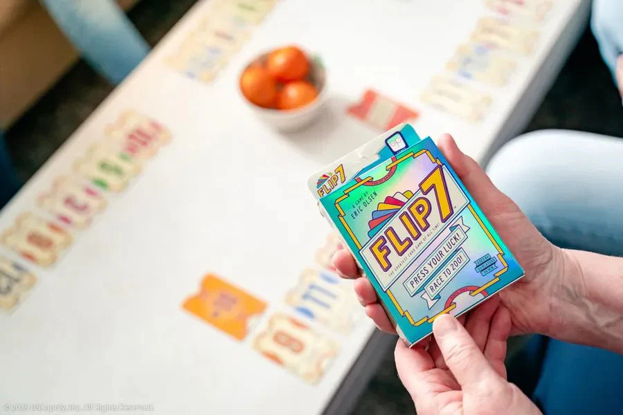 مراجعة لعبة Flip 7- لعبة المخاطرة التي ستجعل قلبك يخفق