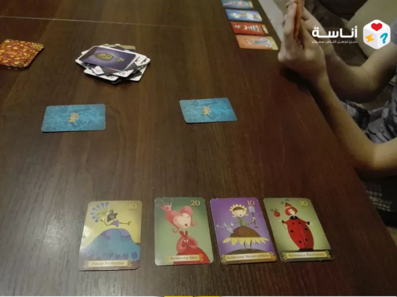مراجعة لعبة Sleeping Queens: سحر الأحلام الذي يجمع العائلة في صراع ملكي لإيقاظ الملكات